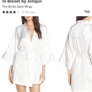 Bridal robe NWT Size Small